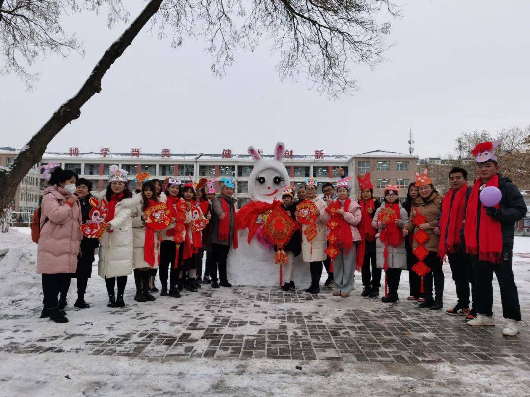 “花式”开学 以心迎新 多图曲击开学第一天