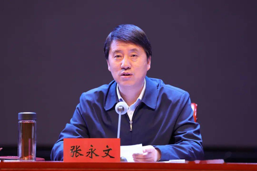 宣传部部长岳艳美出席会议并讲话(图/乔敏)集宁区委副书记,政府区长康