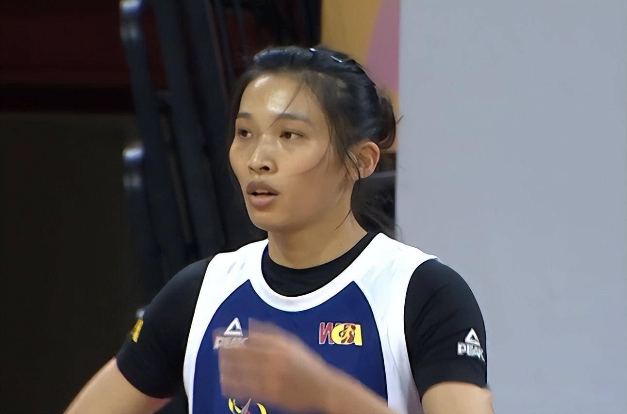 杨衡瑜带伤苦战,山东女篮难敌新疆,陈明伶统治内线_李缘_王英竹_王
