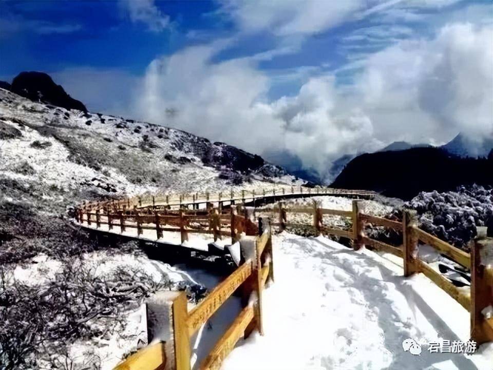 陇南风光 | 雷古雪山——魂牵梦萦的圣地!_积雪_终年_高原