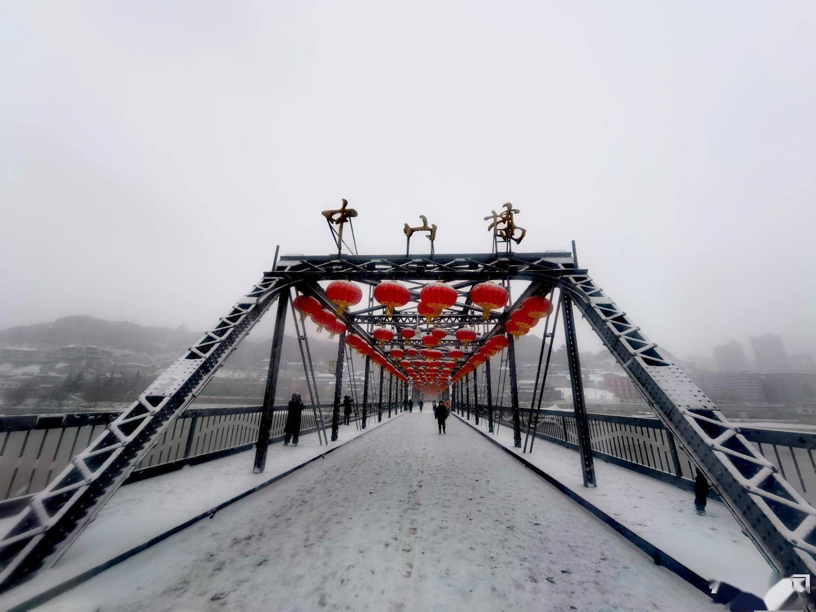 甘肃兰州雪景图片