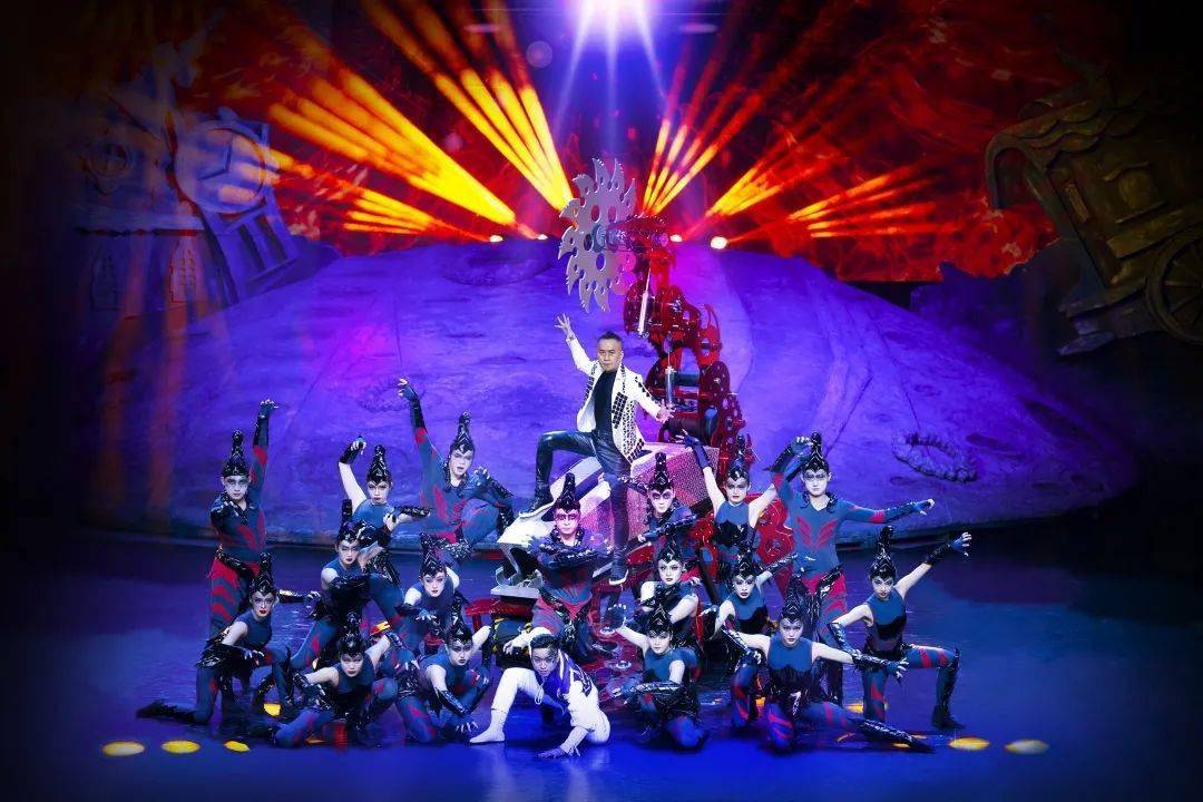 《大魔小怪》"大魔王"丁建中开启非凡魔术杂技秀_演出票_大卫