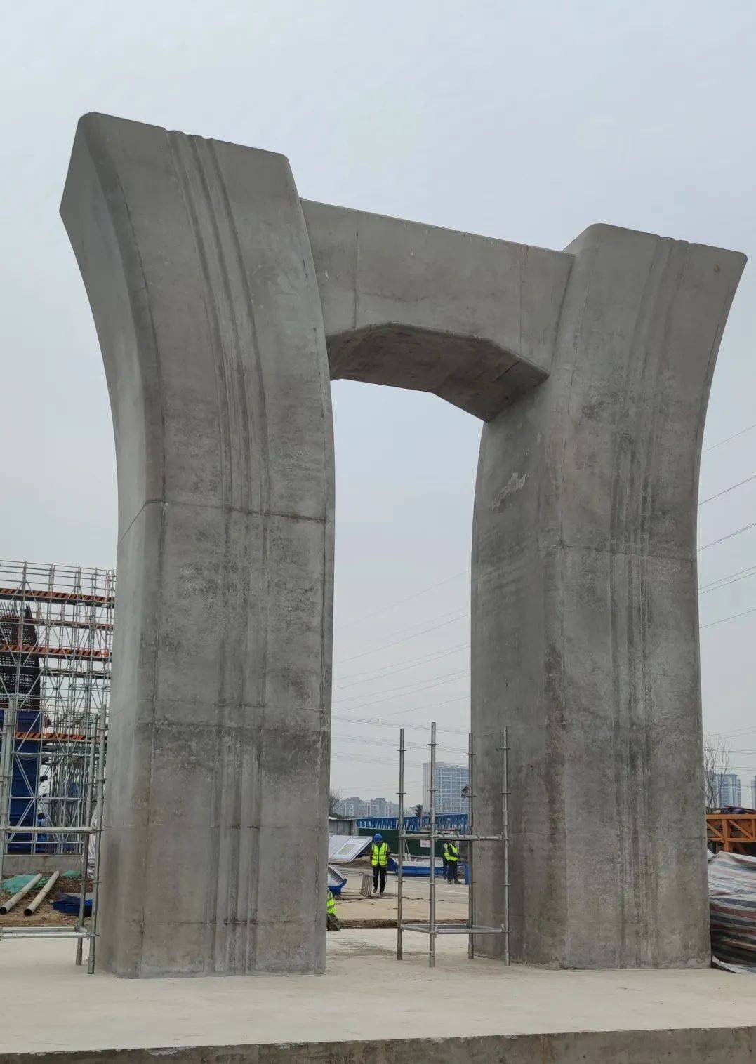 东二环快速化改造工程(福新路-东南大道)首件承台墩身顺利浇筑_施工