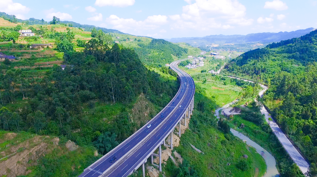 成自泸高速加入扩容大军!威远段将扩展为八车道_高速公路_成都_项目