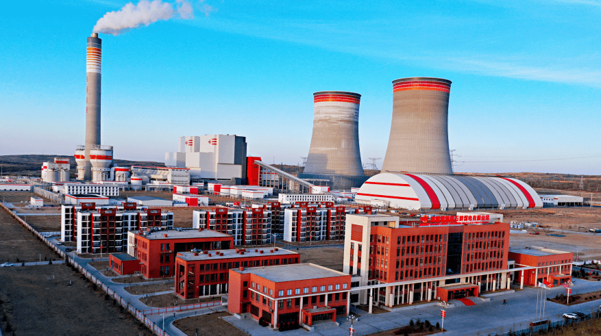 陕西能源赵石畔电厂 摄影 吴静心数据显示,2022年,横山区全年生产总值