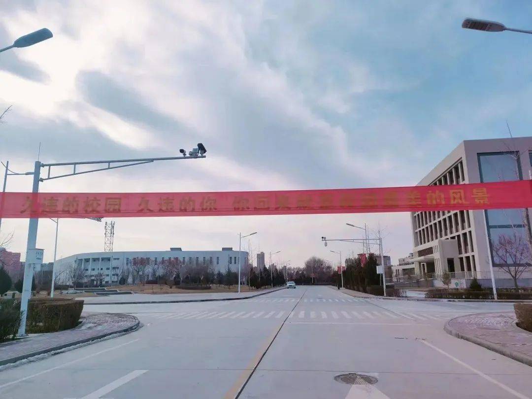 了准备河西学院的图书馆将正常开放"书籍是人类进步的阶梯""认识学校