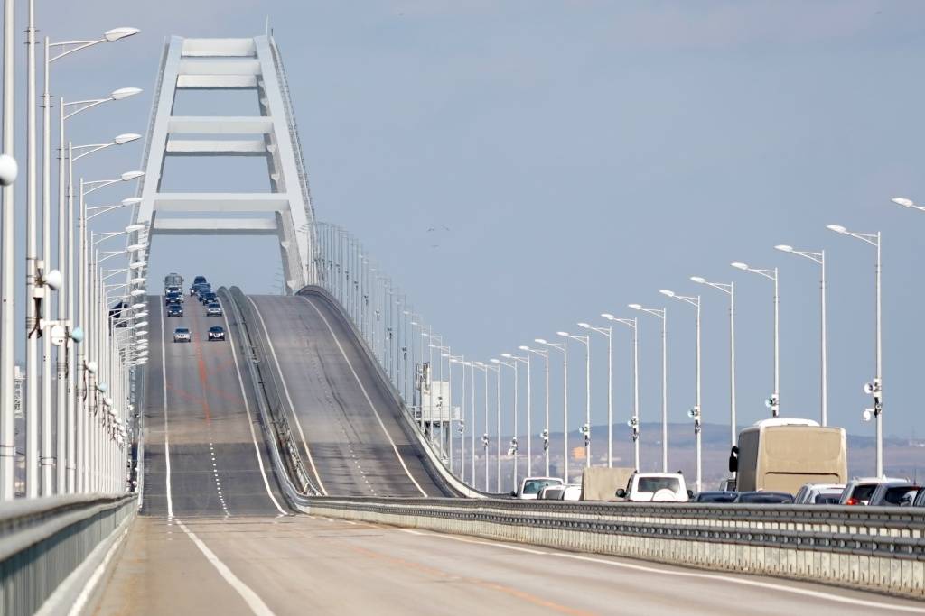 俄副總理:克里米亞大橋全線恢復通車_公路橋_時間_基里爾