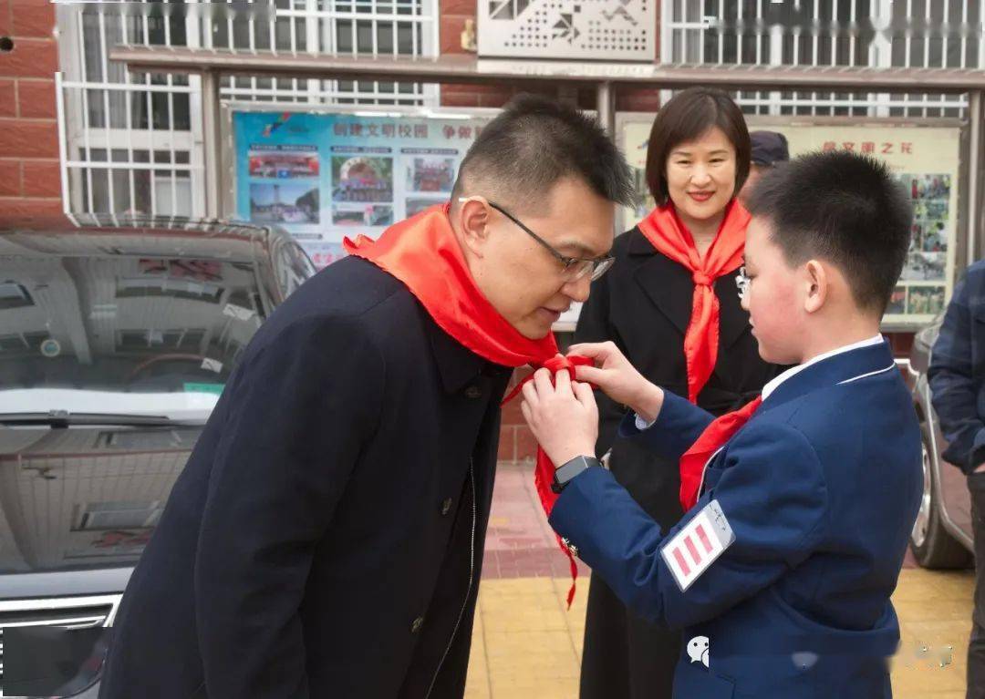 石家庄市委一行赴石家庄市合作路小学进行调研_红领巾_活动室_丁楠