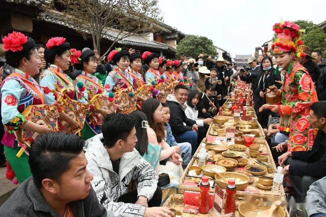 大理巍山小吃节重头戏上演_养生_南诏_文化
