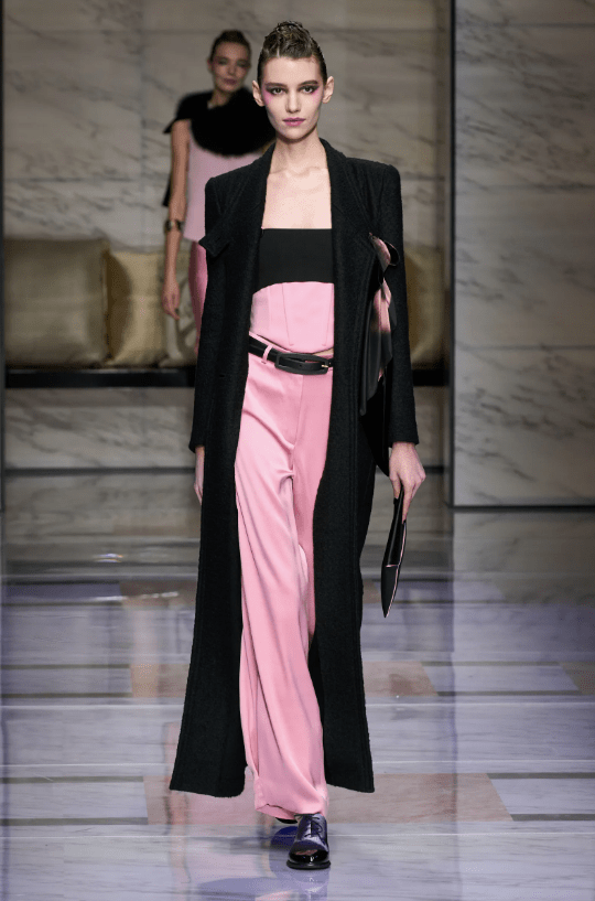 t台秀 | 当"粉墨"出现在giorgio armani秀场上?_先生_面料_女性