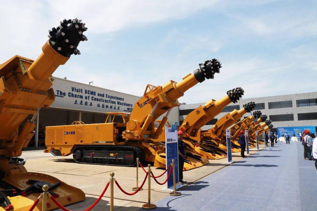 被《流浪地球2》导演团队点名的徐工隧道掘进机是啥样的,小编带大家来