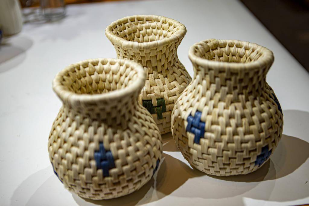 人们编织的花篮在具有实用性的同时,还具备美观性