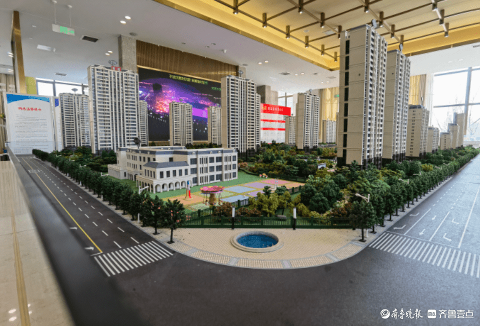 记者电话咨询了泰山院子,盛世康园,玖隆府等售楼处,均表示春节过后