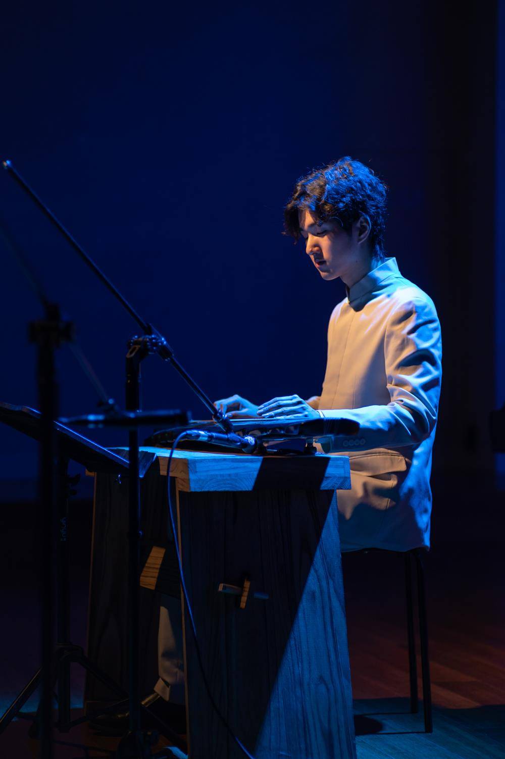 "00后"这样"玩"古琴_冯书雅_曾鼎夫_计划