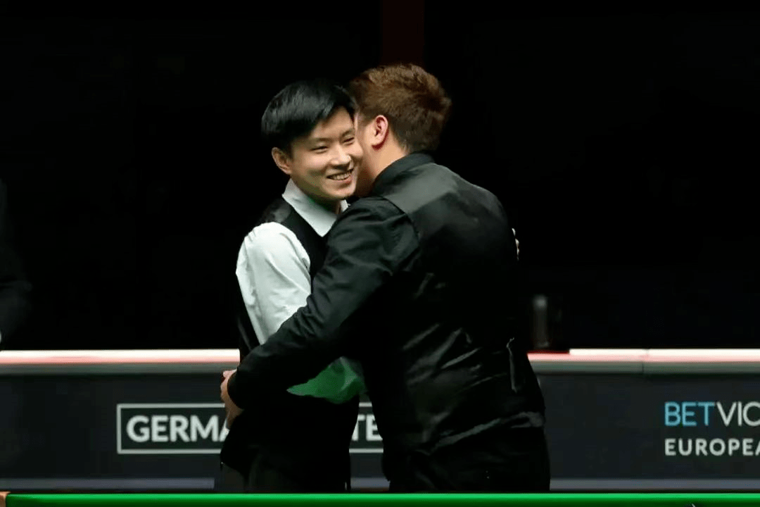 田鹏飞透露丁俊晖关注假球案:有责任树立榜样_斯诺克_中国球员_听证会