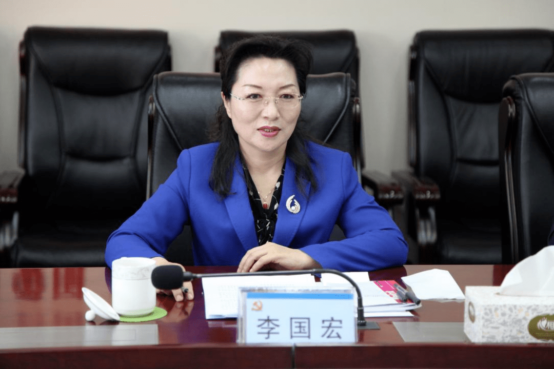 兴安盟委员,统战部部长李国宏介绍了兴安盟基本情况.