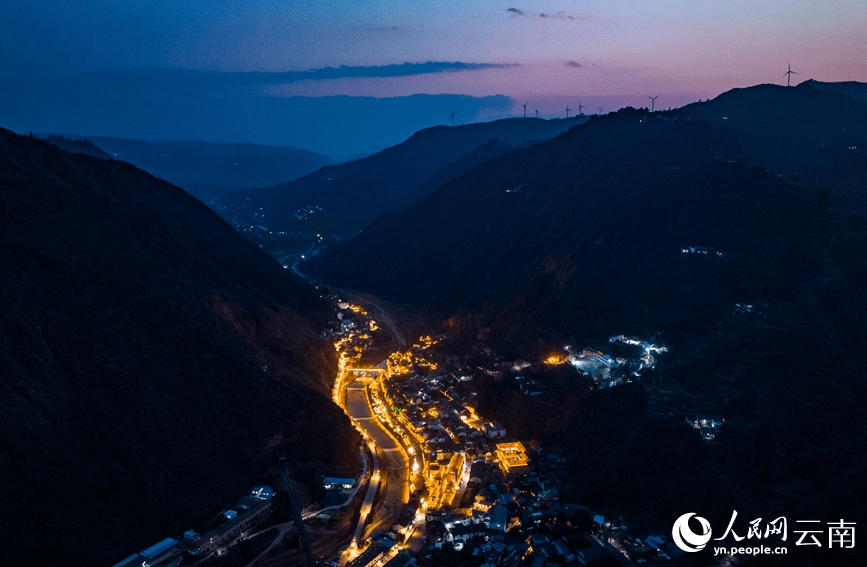 人民网首页高清大图推介黑井古镇夜景_盐都_特色_千年