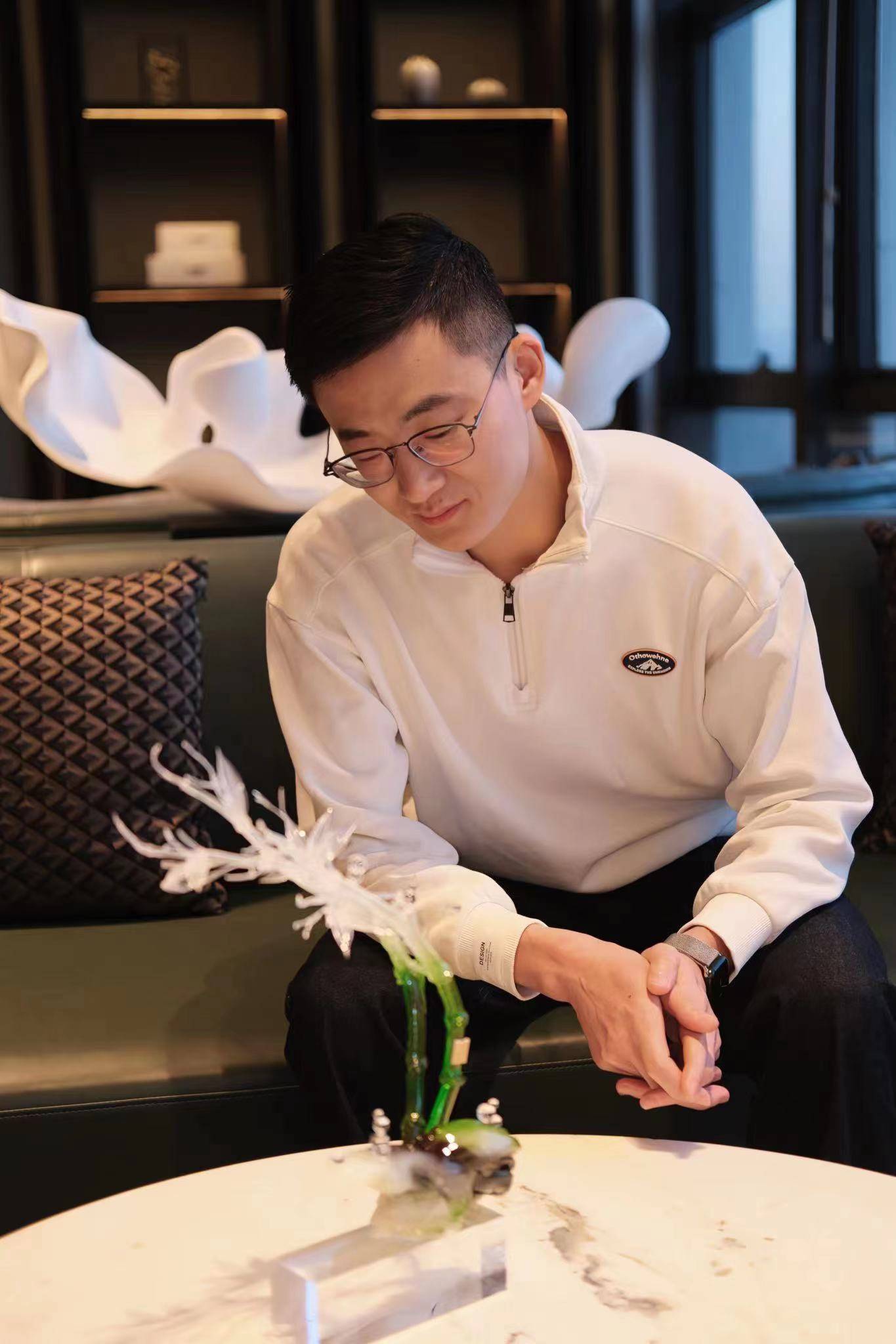 把糖做成国风艺术品,90后糖艺师崔久祥:"我想表达中国独有的浪漫"