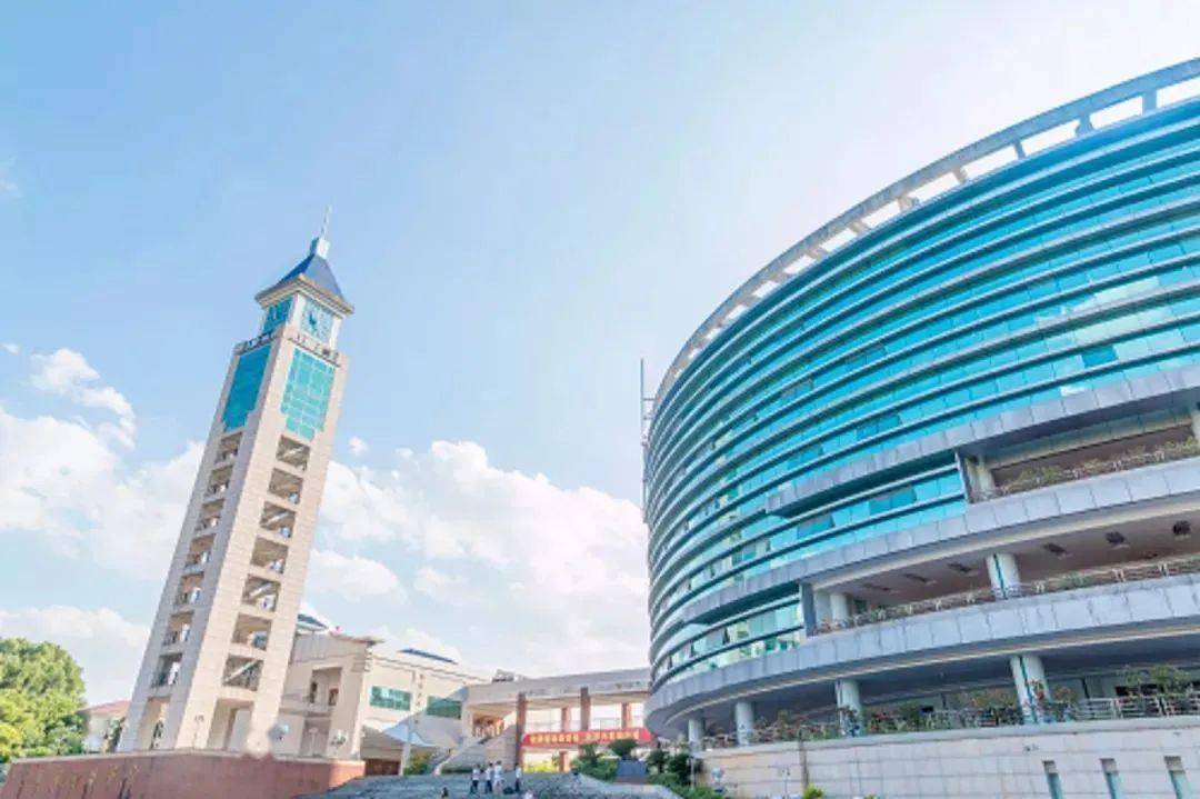 韶关学院拥有三个校区:大塘(主校