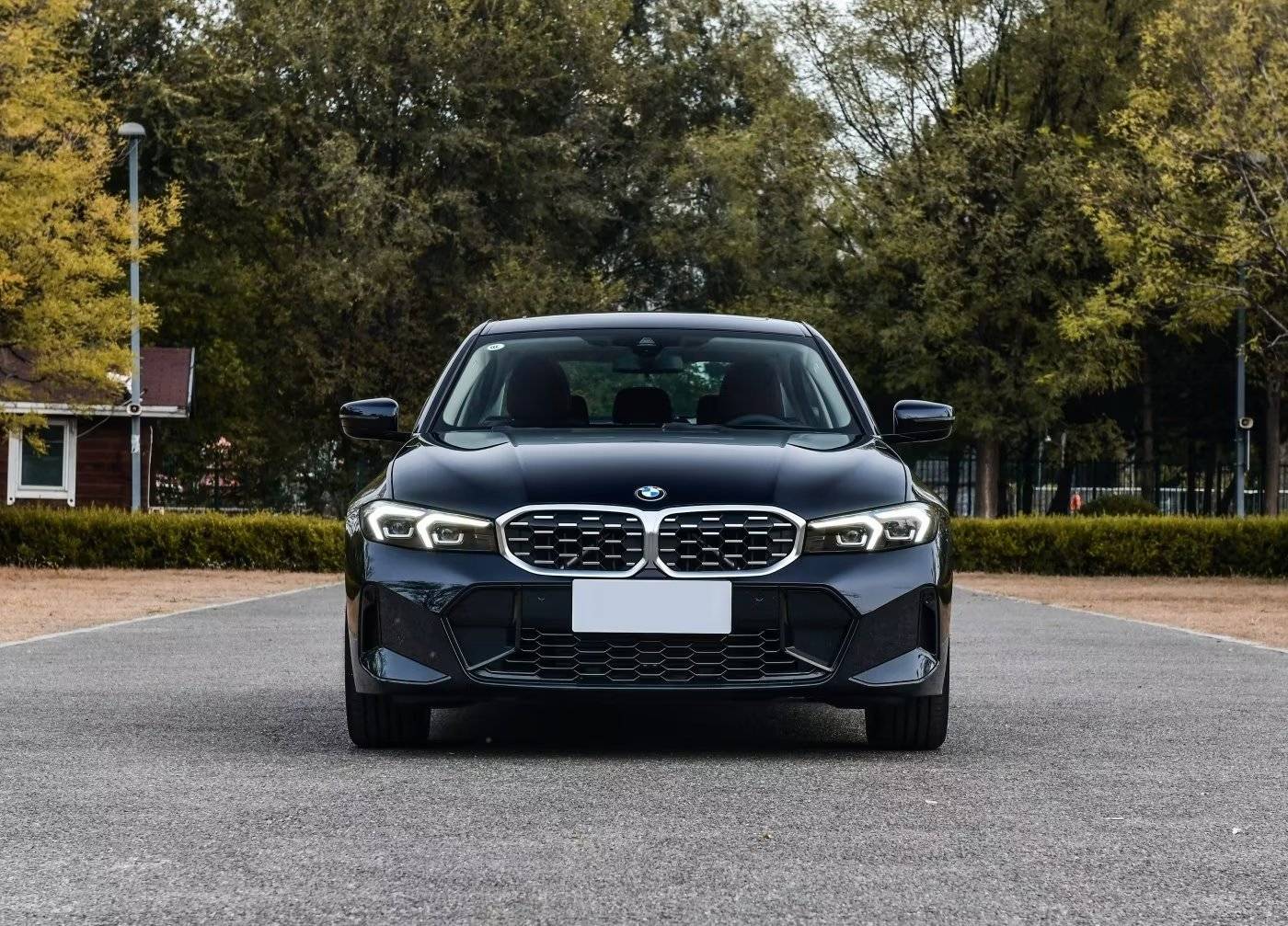 宝马3系保养一次大概多少钱,同款车主来告诉你,宝马3系车友会(950期)