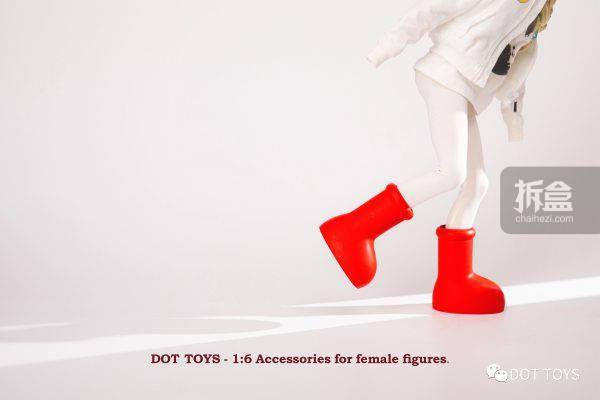 DOT TOYS 女素体阿童木靴 红色 潮水可动女人偶配件球鞋