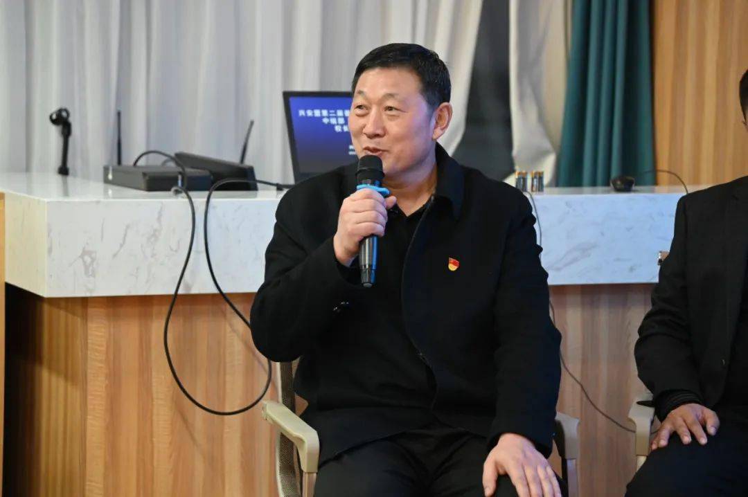 校长论坛part04衡水一中附属中学校长崔健点评兴安盟教师发展中心