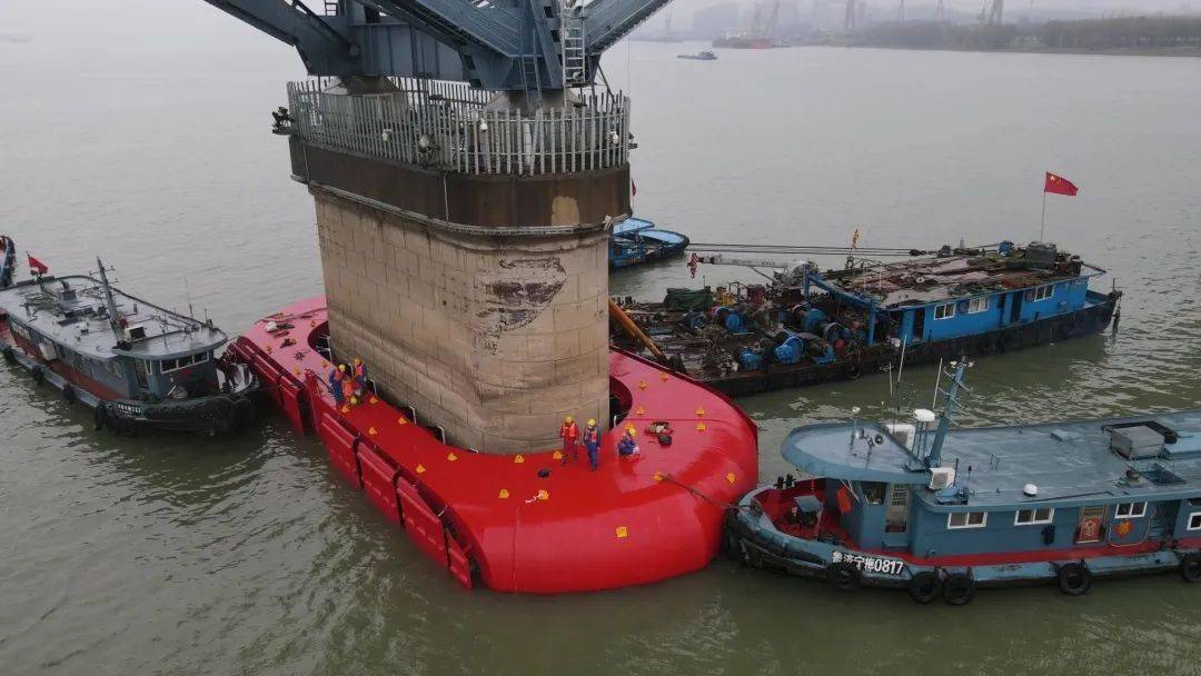 在线访谈 | 南京长江大桥防撞设施建设_桥墩_船舶_施工