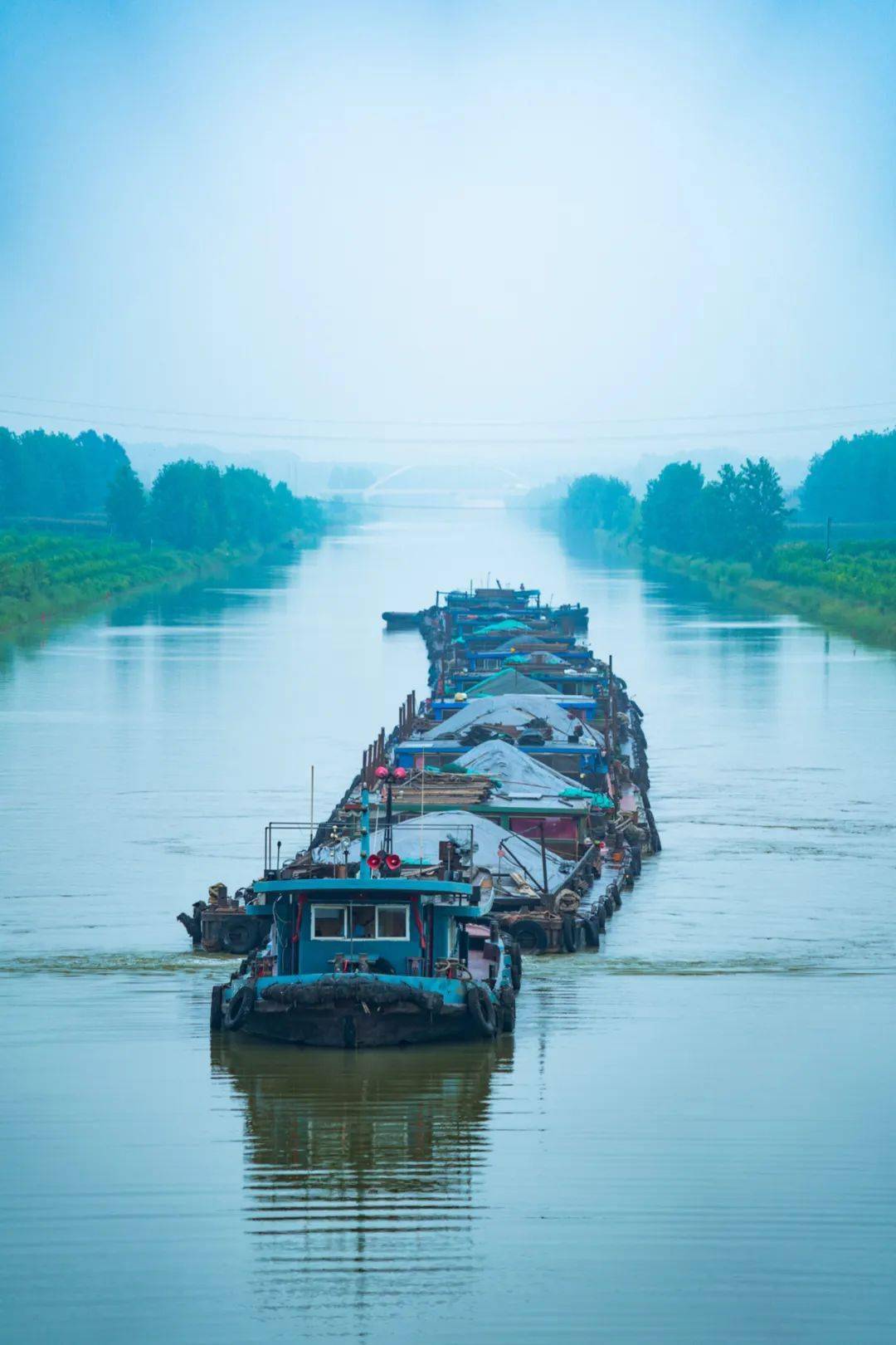 中国的内河长途客轮,兴起于19世纪末,没落于上世纪九十年代,所以,人们