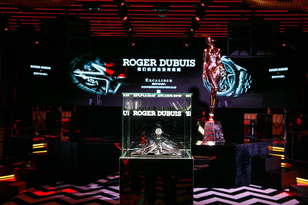 еʱ Ϯ ޽ܶűRoger DubuisϵǼο ...