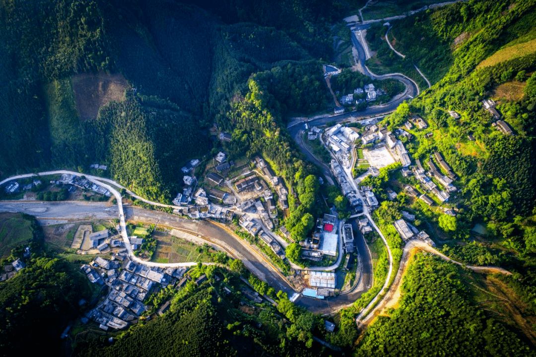 连南瑶族自治县中小学生研学实践教育营地位于三江镇金坑村,由连南