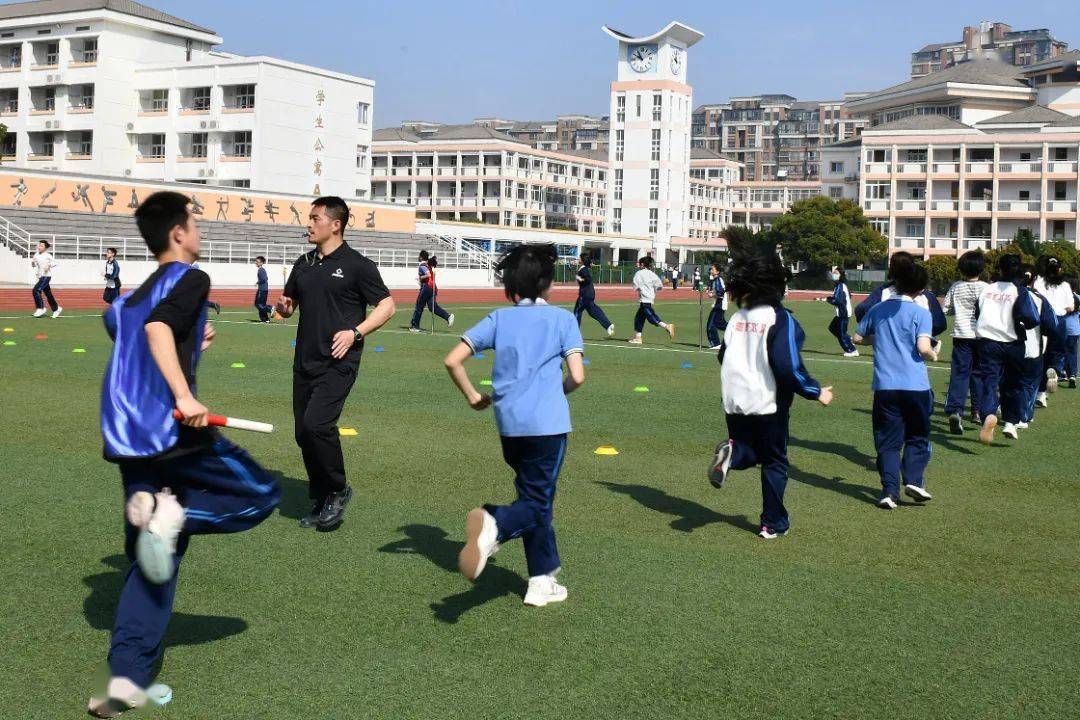 以体育人 共促成长——中学体育青年教师课堂展示活动_教学_教育_技术