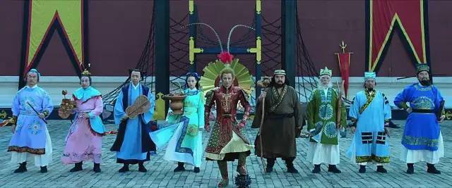豆瓣2.4分 他终于堕落成了「烂片之王」