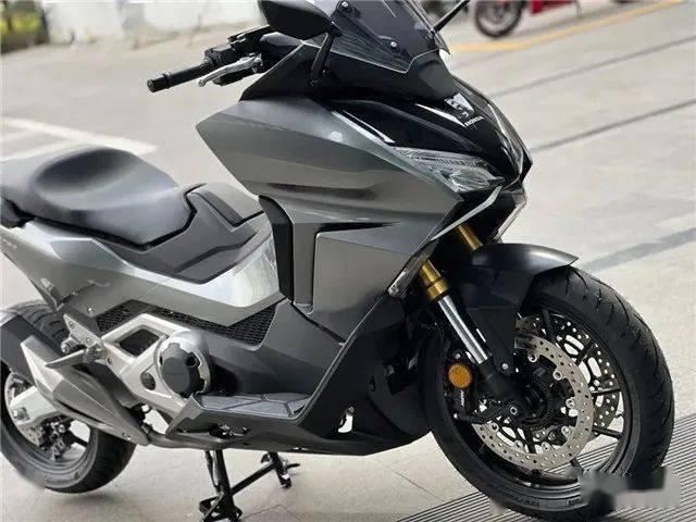 honda 全新nss750「薄墨灰」新色来袭
