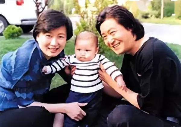 丁芯:和丈夫赵宝刚丁克18年愁坏婆婆,40岁意外得子全家乐开怀_北京