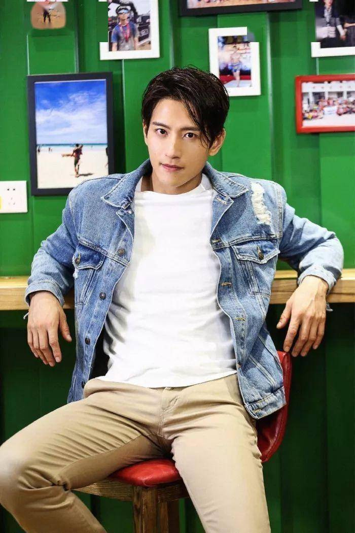 出道18年,冻龄男神张峻宁38岁生日,照片鲜嫩如少年,太会保养了_生活