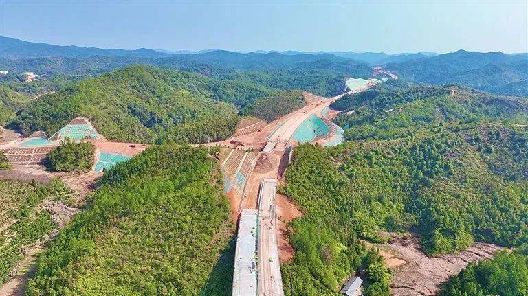 龙寻高速首段路基顺利完成交验!_施工_工作_项目