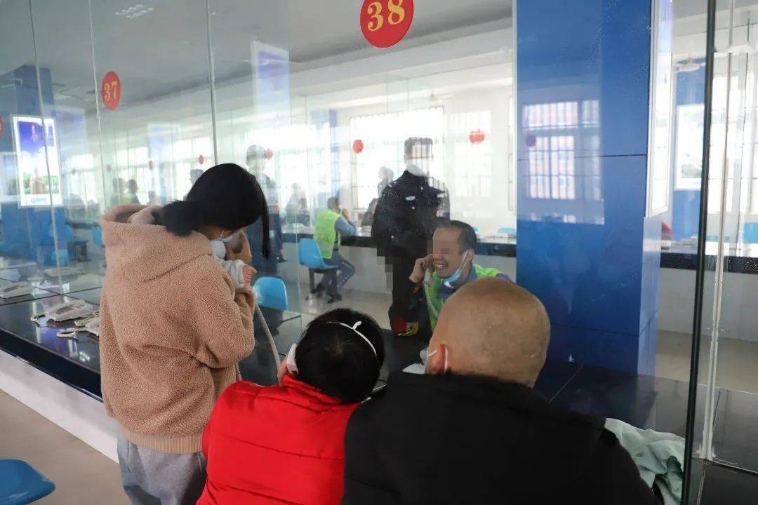 亲情"零距离",南昌监狱有序恢复窗口会见_服刑人员_改造_家属
