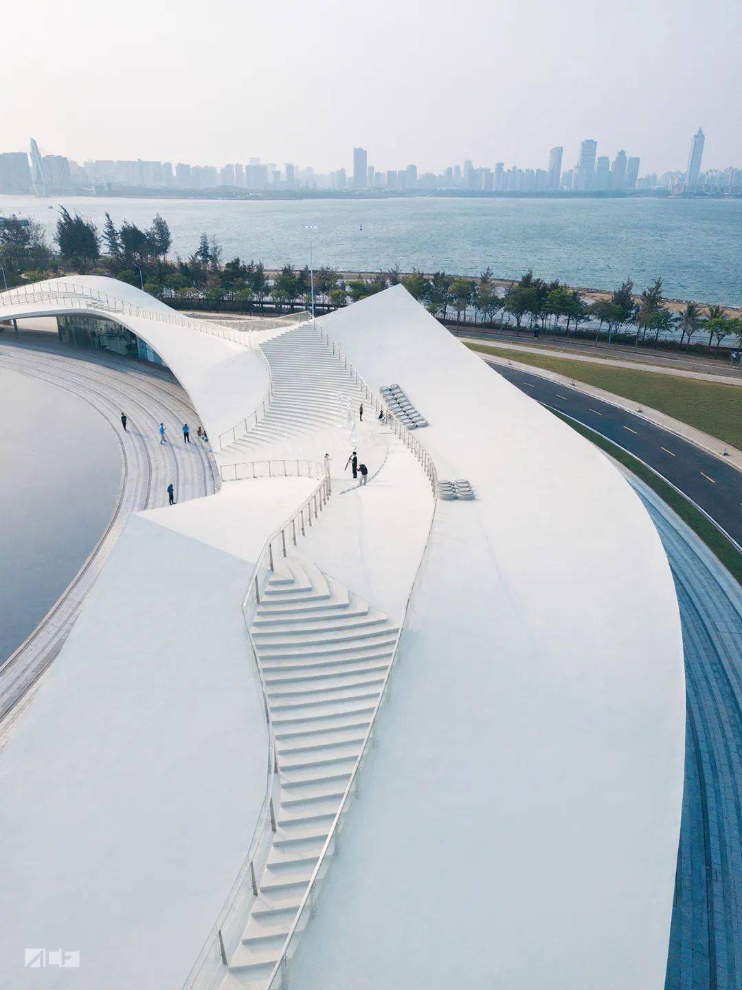 藤本壮介新作 | 镜头中的海口"天空之山"驿站_视觉_域图_建筑