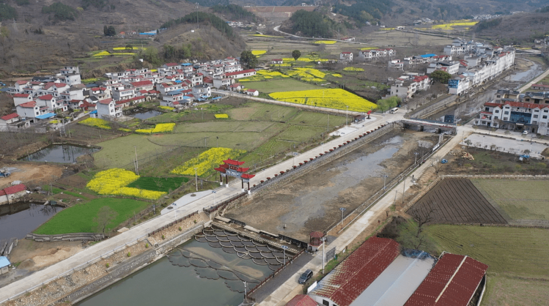 罗田县凤山镇北丰河全长17公里,早在上个世纪的九十年代,这条河流因