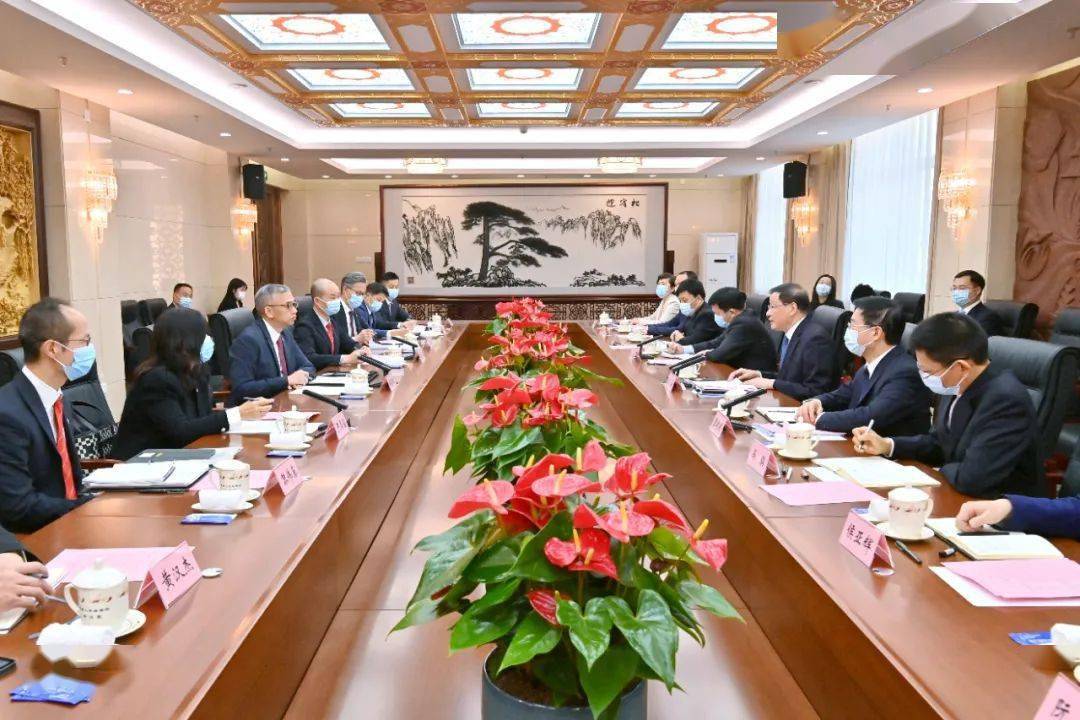 应勇会见香港廉政公署专员胡英明_斗争_合作_司法
