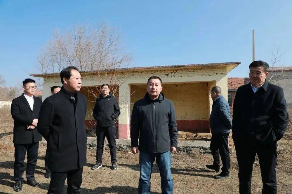 王福源深入抚松县露水河镇调研矿泉水园区建设情况_项目_相关_问题