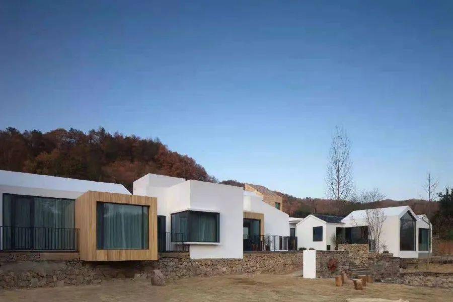 位置 | 新县香山湖管理区水塝村该民宿园区现占地面积4.