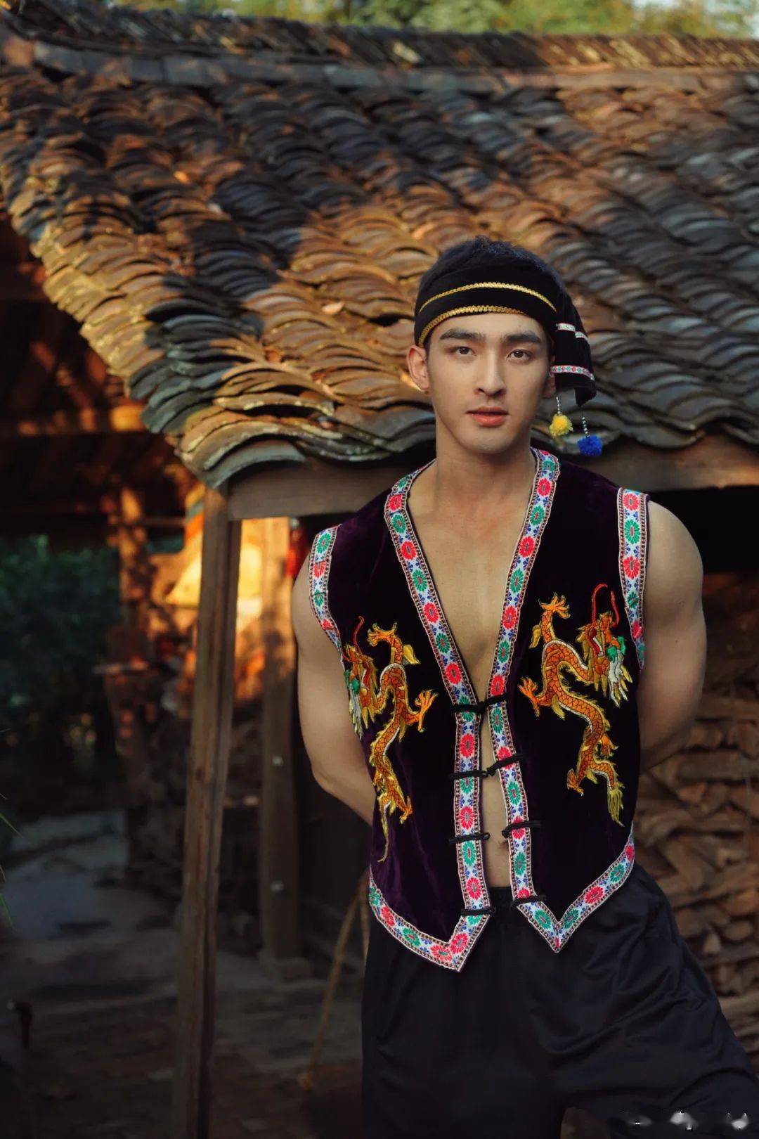 "杀猪盘"套路太深了_照片_身材_毛若懿