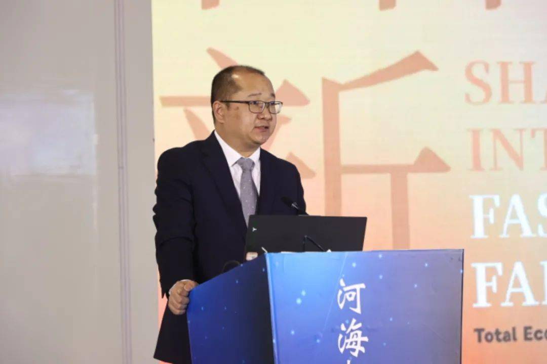 省工信厅副厅长董继华,河北省工信厅轻工处副处长谷米,沧州市副市长