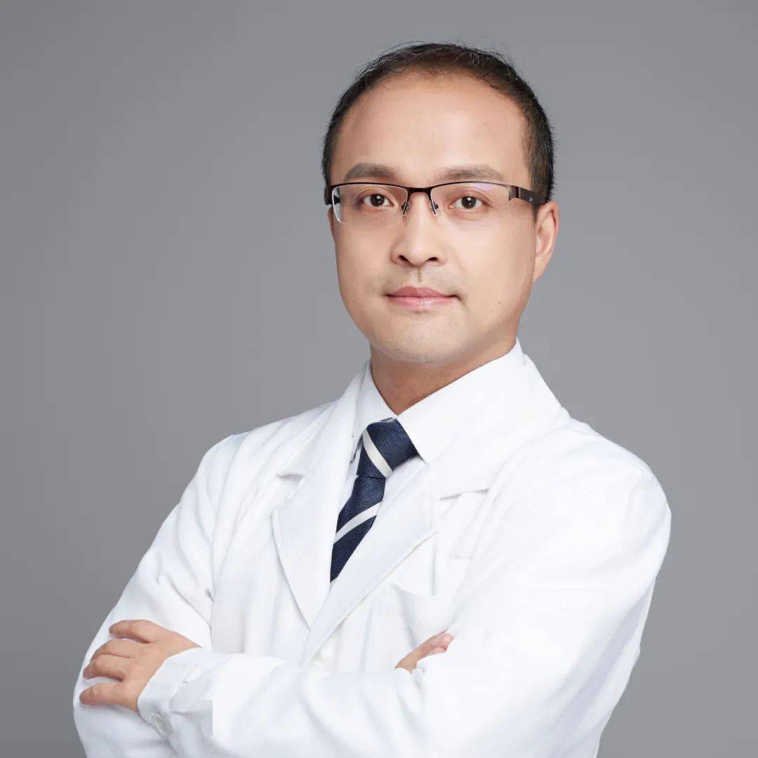 肿瘤中心二科 王斌主任中医师骨伤一科 陈超主任医师骨伤九科 陈坚锋