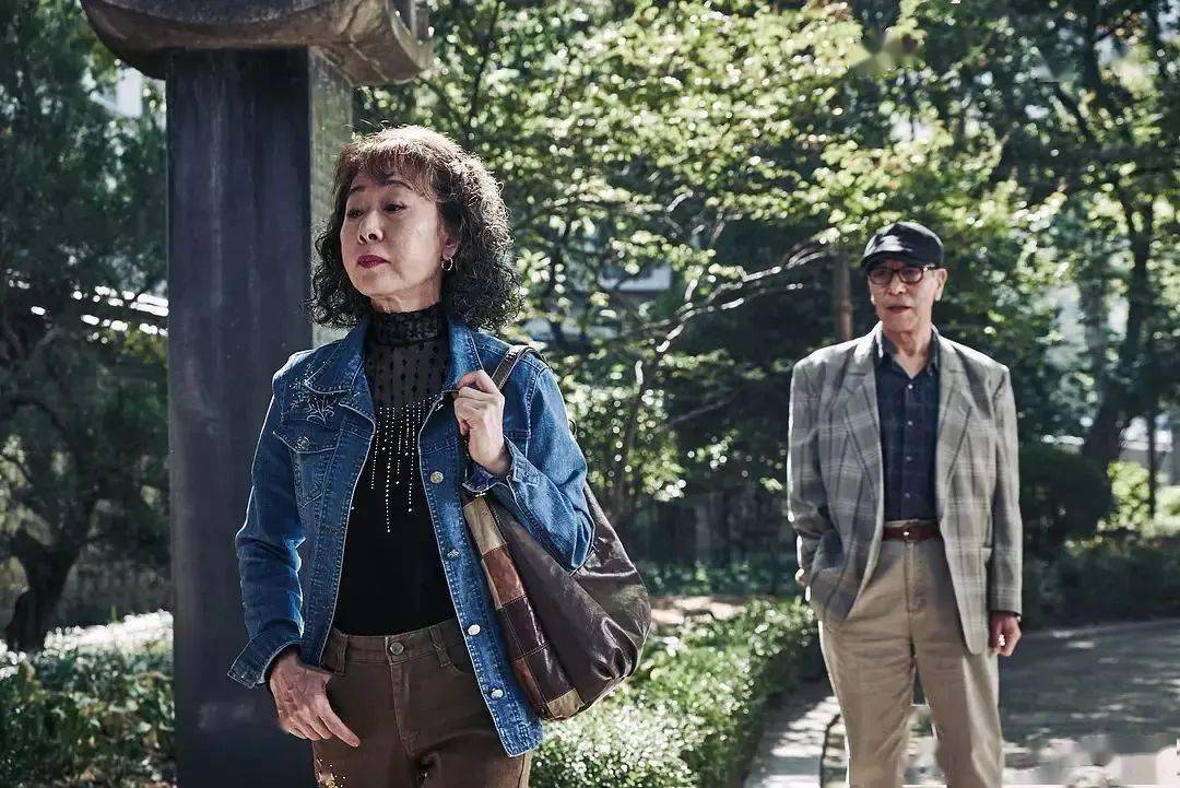 她不会死.会拼命活._女性_人生_角色