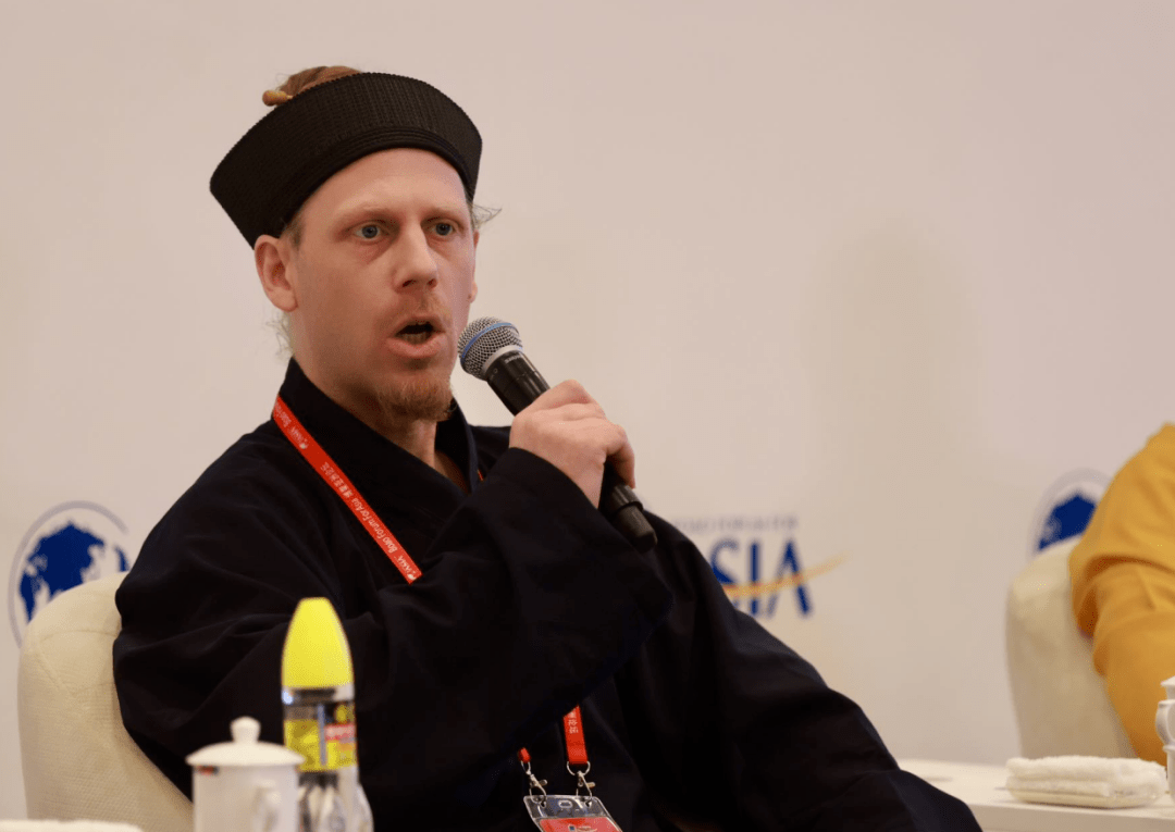 德国道教协会会长刘诚勇是一位地道的德国人,早年在中国出家入道 