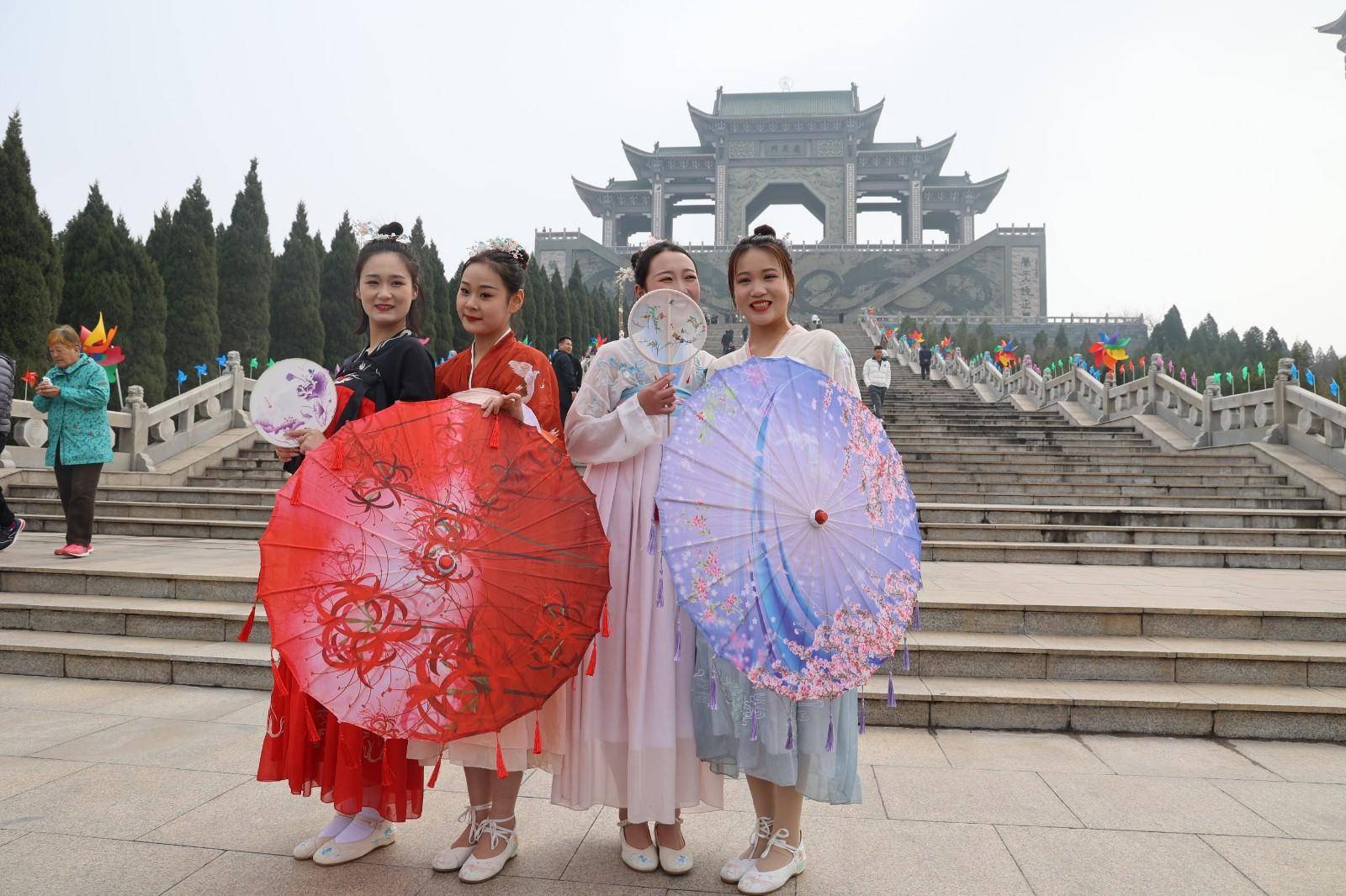 繁花相迎春意浓 春游鹤城正当时_鹤壁市_活动_浚县