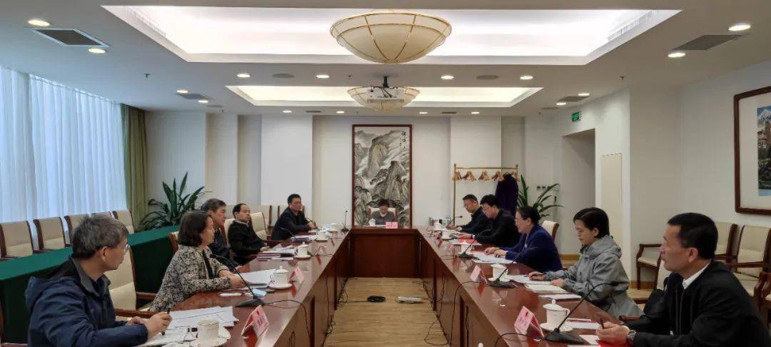 4月3日,省人大常委会党组副书记,副主任尼玛卓玛在京拜会全国人大