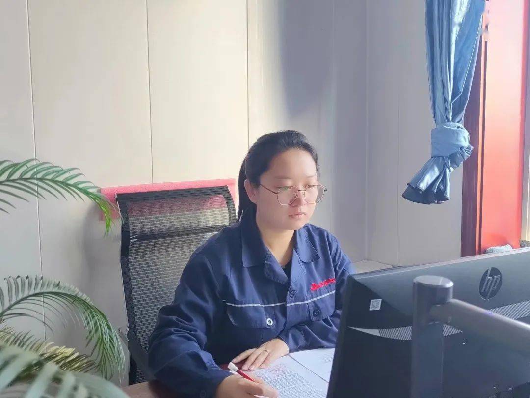 "最美钢花"——烘熔钢铁 王晓静_合同_岗位_集团